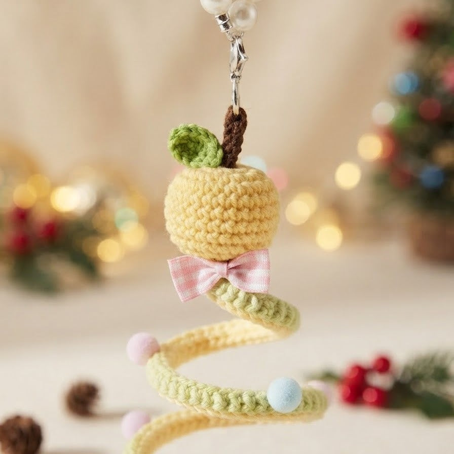 APPLE CHRISTMAS TREE PATTERN