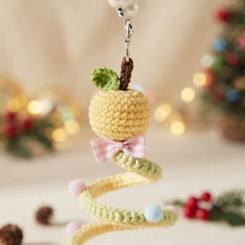 APPLE CHRISTMAS TREE PATTERN