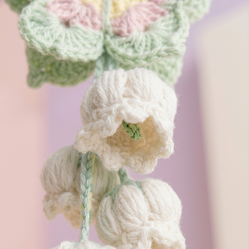 BUTTERFLY LILY CHARM CROCHET PATTERN